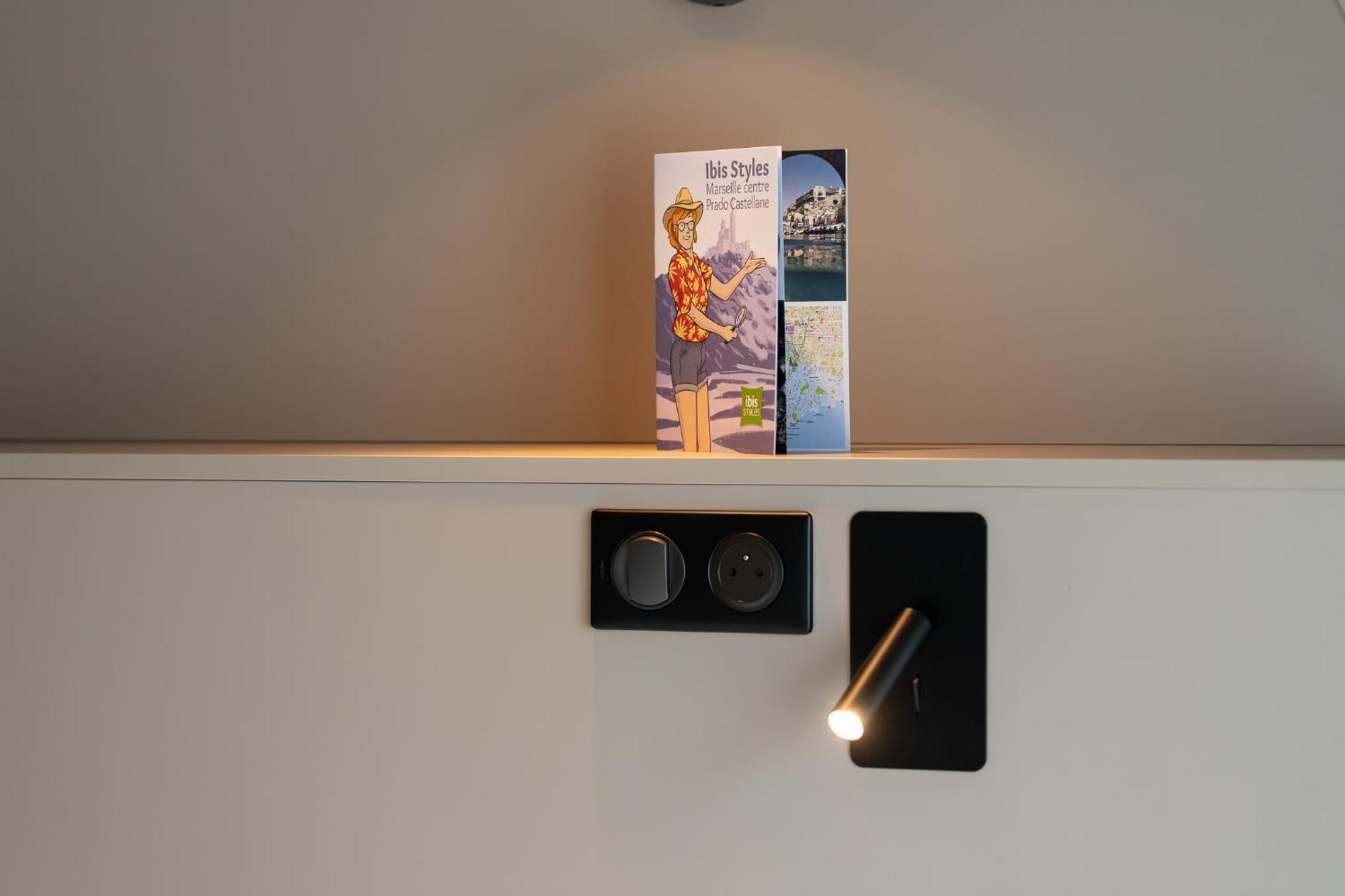 Ibis Styles Marseille Centre Prado Place Castellane Exterior photo