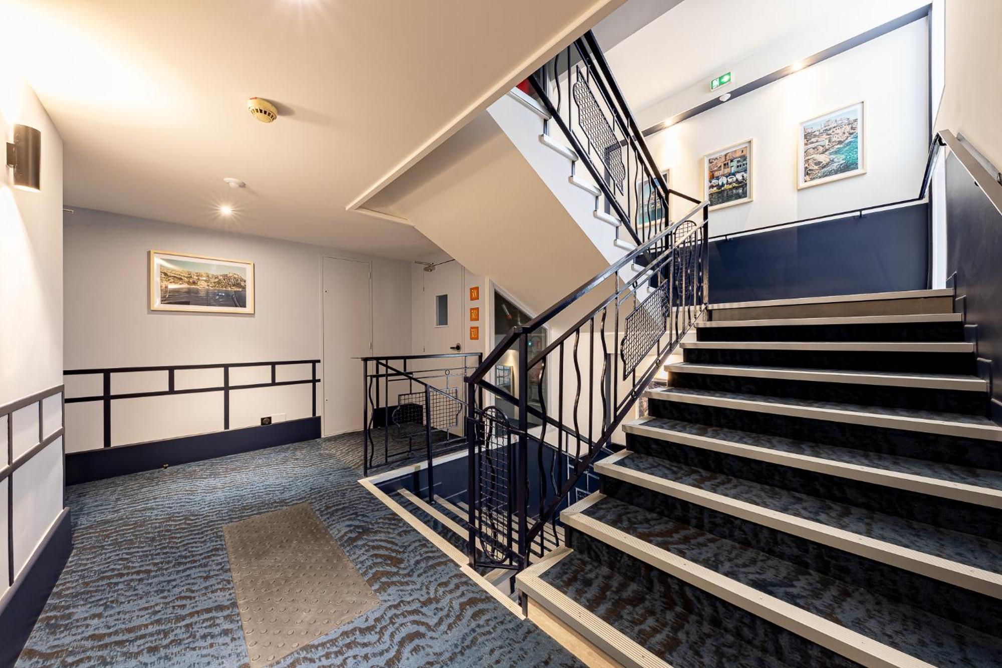 Ibis Styles Marseille Centre Prado Place Castellane Exterior photo